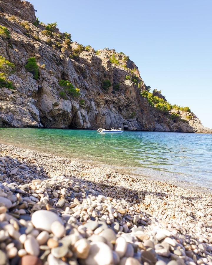 Regina Studios & Hotel Karpathos Exteriér fotografie