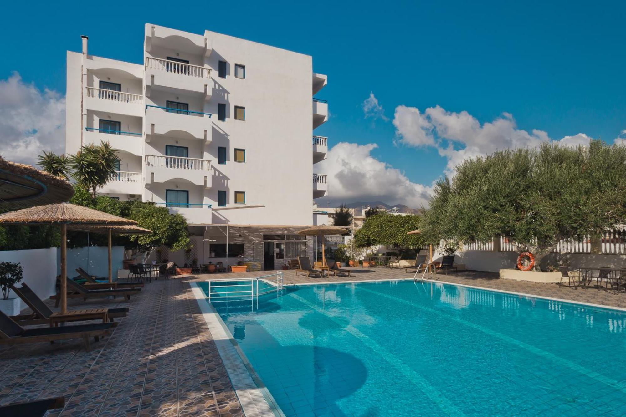 Regina Studios & Hotel Karpathos Exteriér fotografie