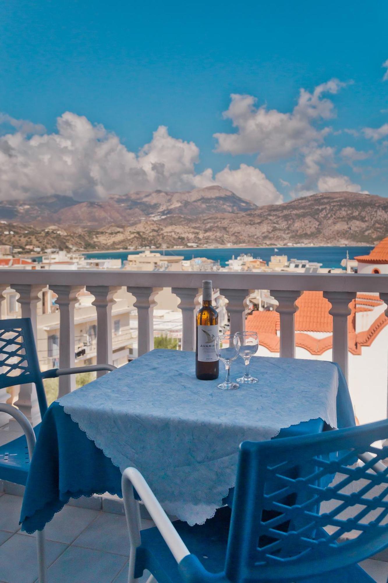 Regina Studios & Hotel Karpathos Exteriér fotografie