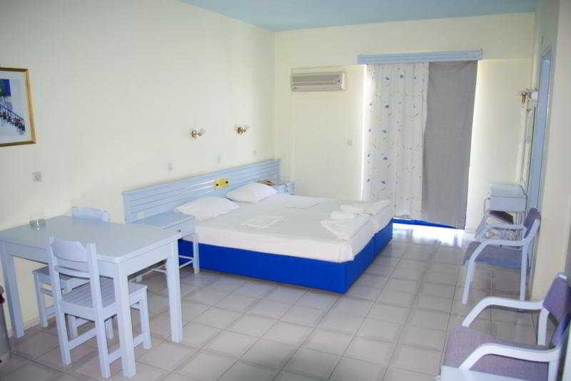 Regina Studios & Hotel Karpathos Exteriér fotografie